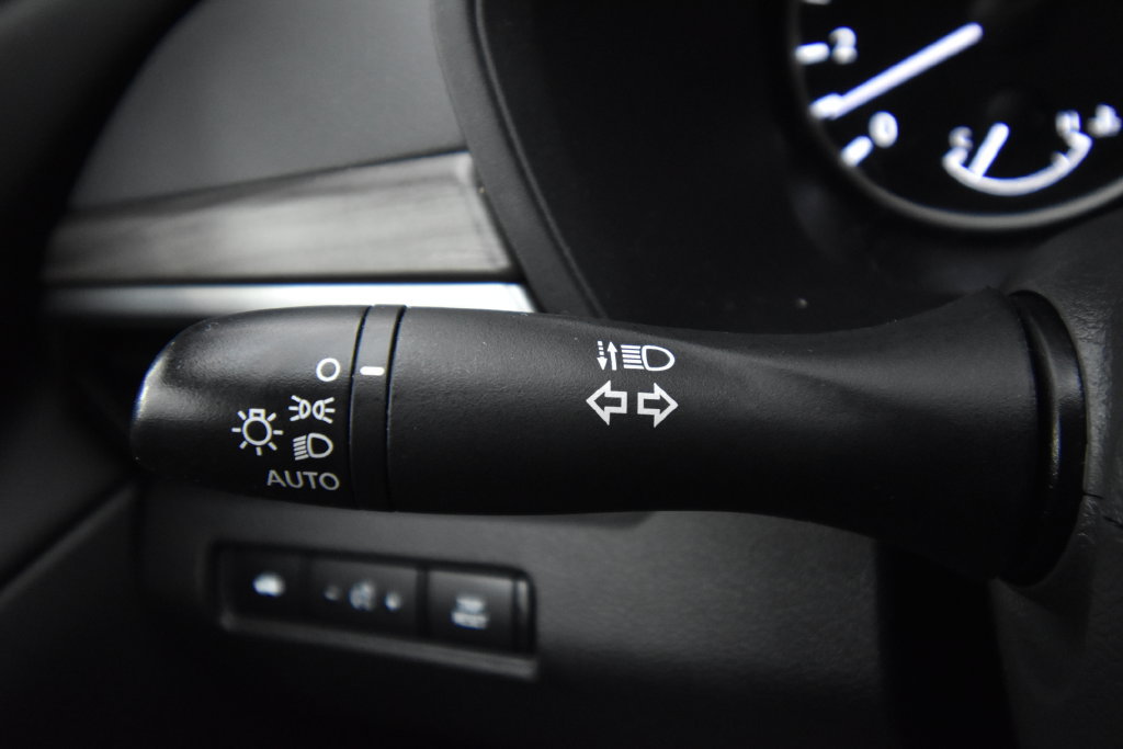 Used 2023 Nissan Altima 2.5 SV AWD/4WD image 32