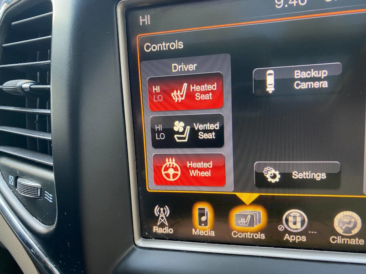 Used 2017 Jeep Grand Cherokee Overland image 36