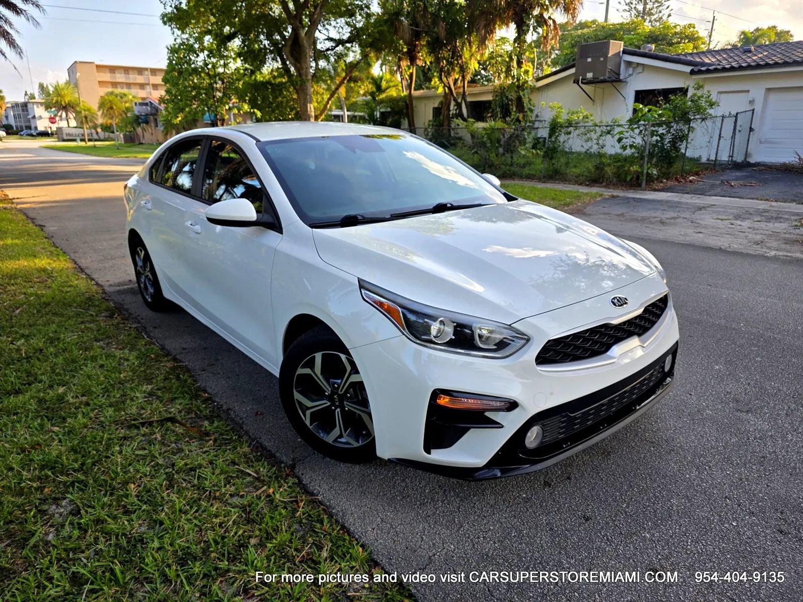 Used 2020 Kia Forte LXS FWD image 16