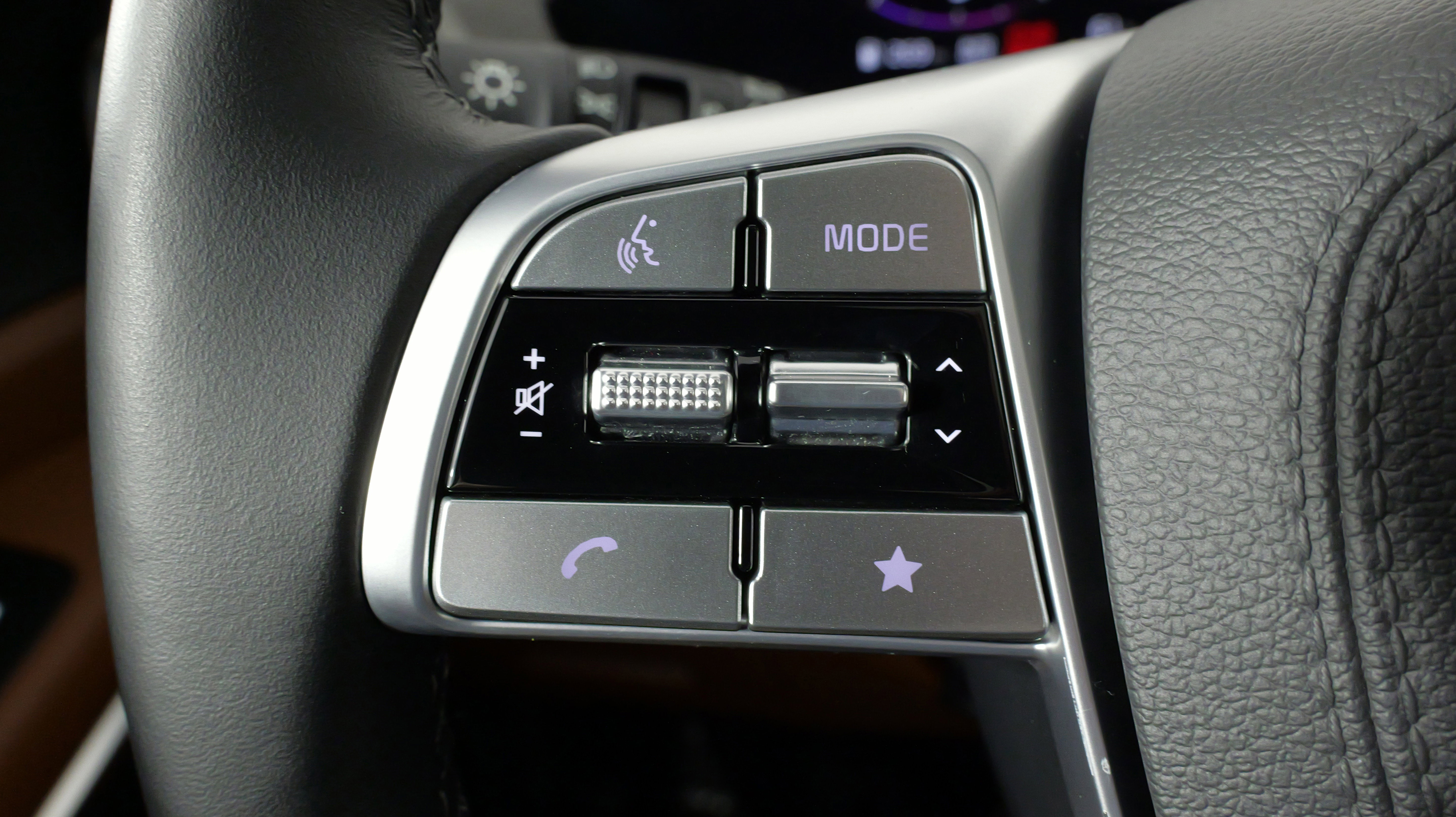 Used 2025 Kia Telluride SX X-Line image 48