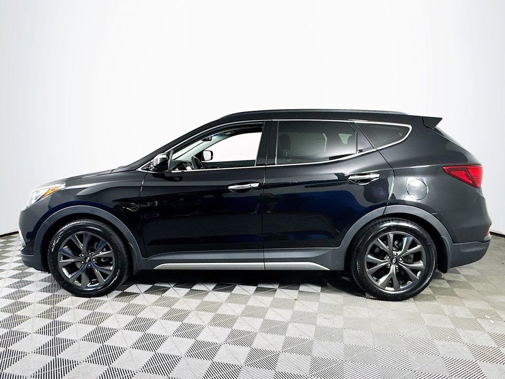 Used 2017 Hyundai Santa Fe Sport image 4