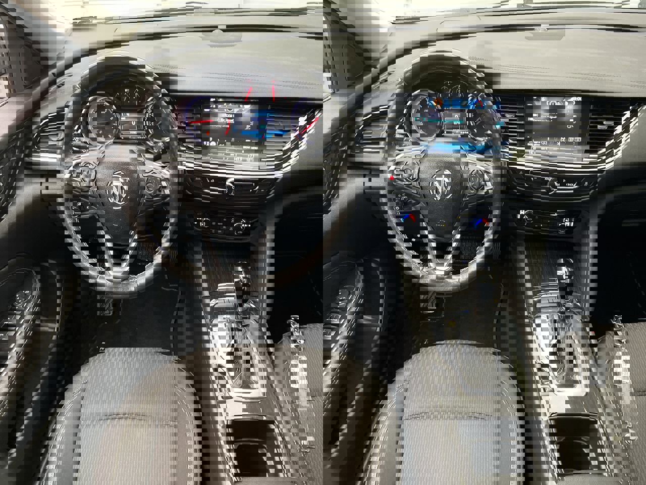 Used 2018 Buick Regal Preferred w/ Driver Confidence Package #1 image 14