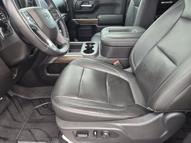 Used 2019 Chevrolet Silverado 1500 RST w/ True North Edition AWD/4WD image 12
