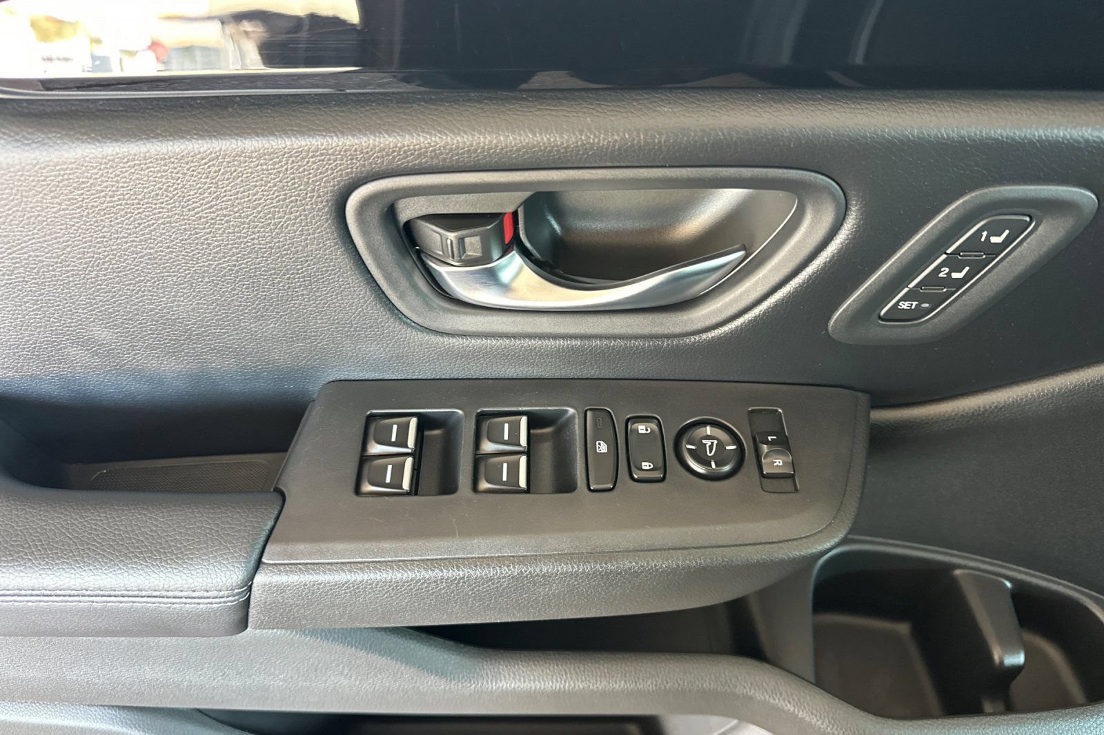 Used 2023 Honda Pilot EX-L image 8