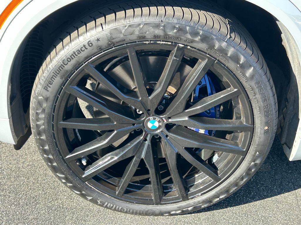 Used 2024 BMW X5 M60i AWD/4WD image 9