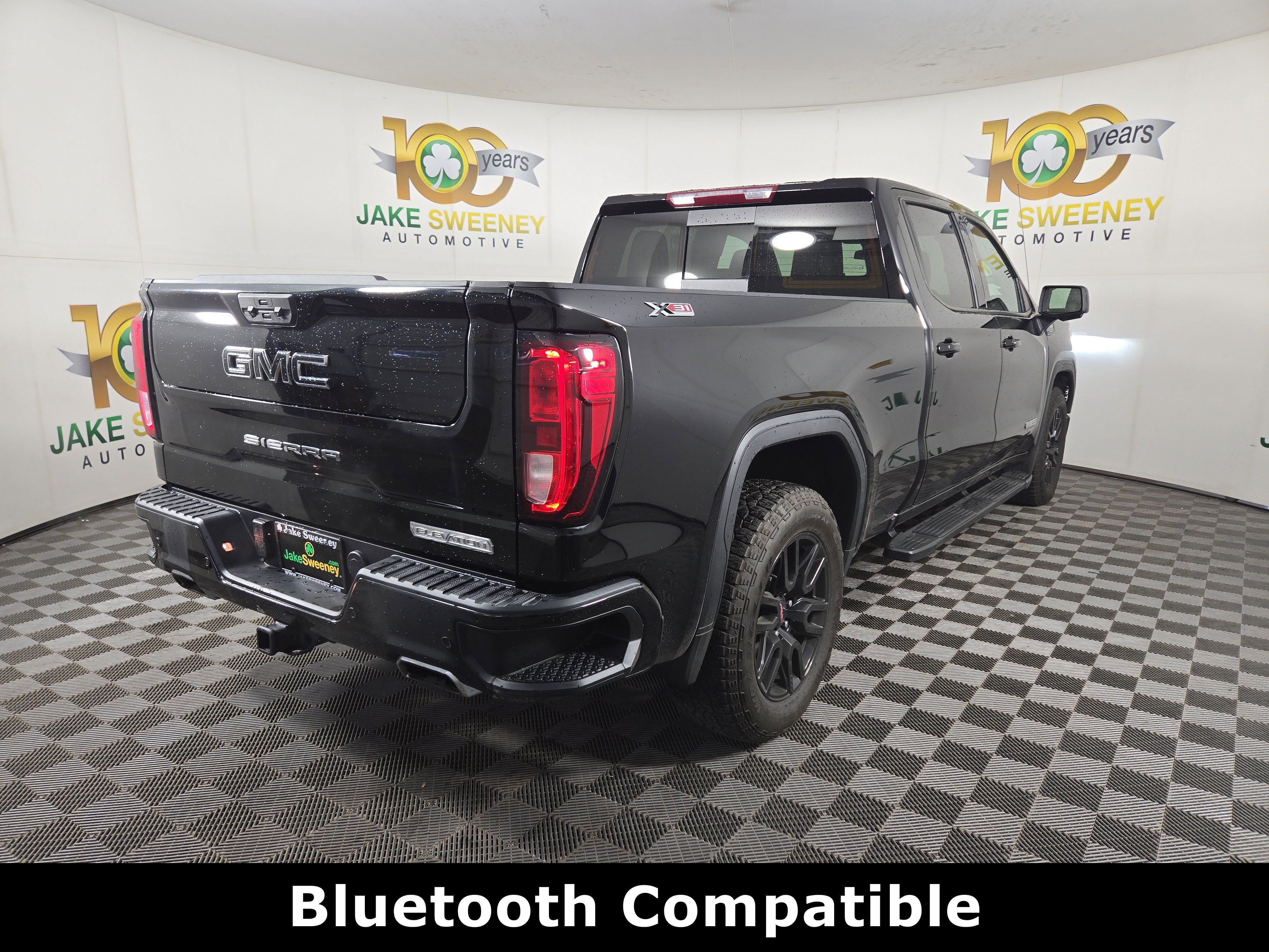 Certified 2024 GMC Sierra 1500 Elevation w/ Elevation Premium Package AWD/4WD image 9