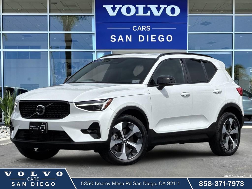 Certified 2023 Volvo XC40 B5 Ultimate