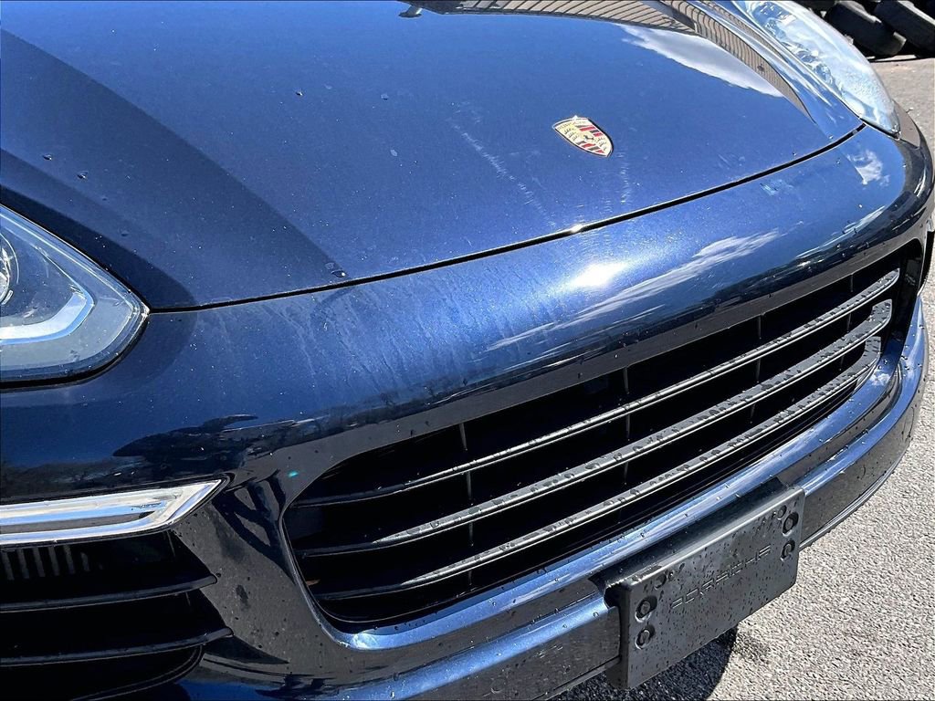 Used 2018 Porsche Cayenne S w/ Premium Package AWD/4WD image 26