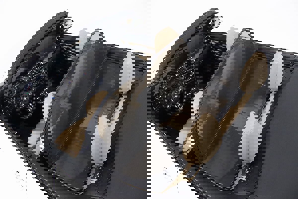 Used 2018 BMW M4 Convertible image 18