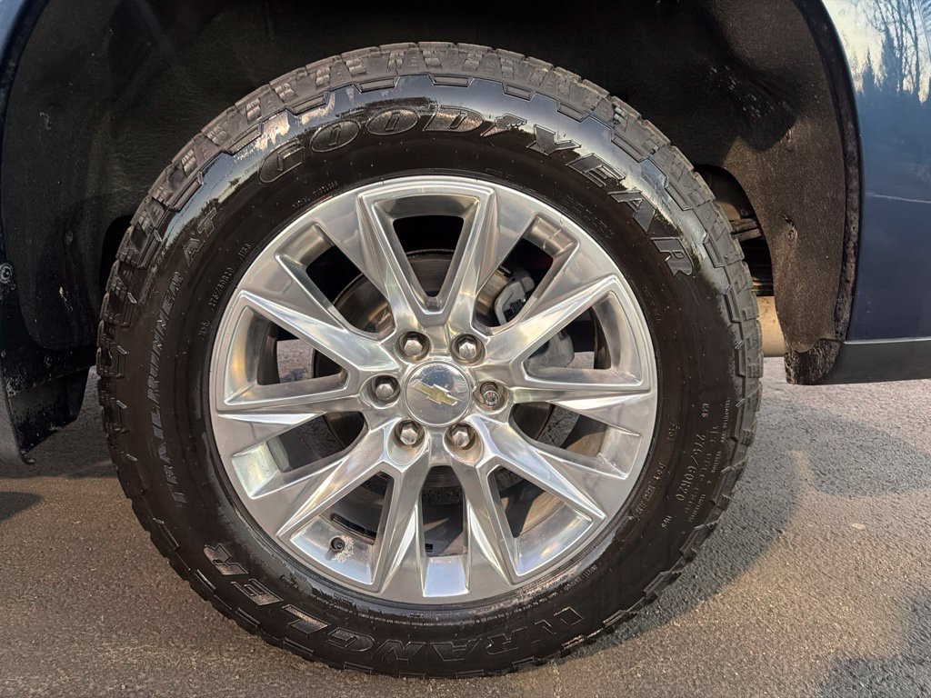 Used 2022 Chevrolet Silverado 1500 LTZ w/ LTZ Premium Package AWD/4WD image 46