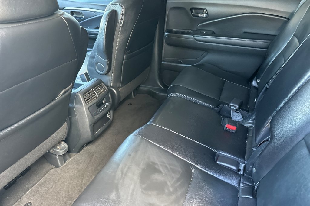 Used 2021 Honda Pilot Special Edition image 7
