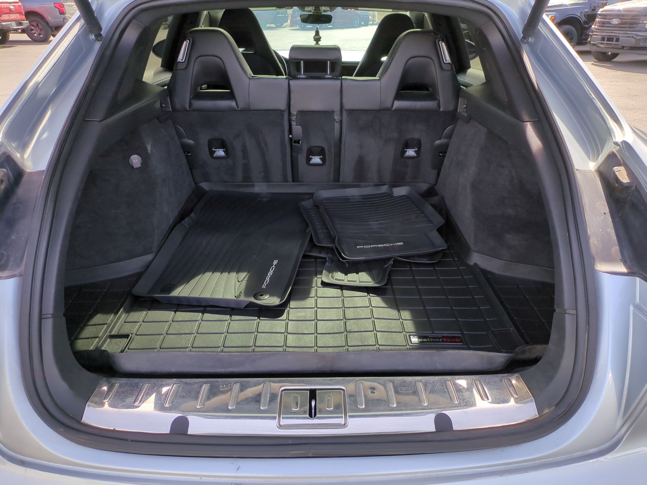 Used 2018 Porsche Panamera 4 image 30