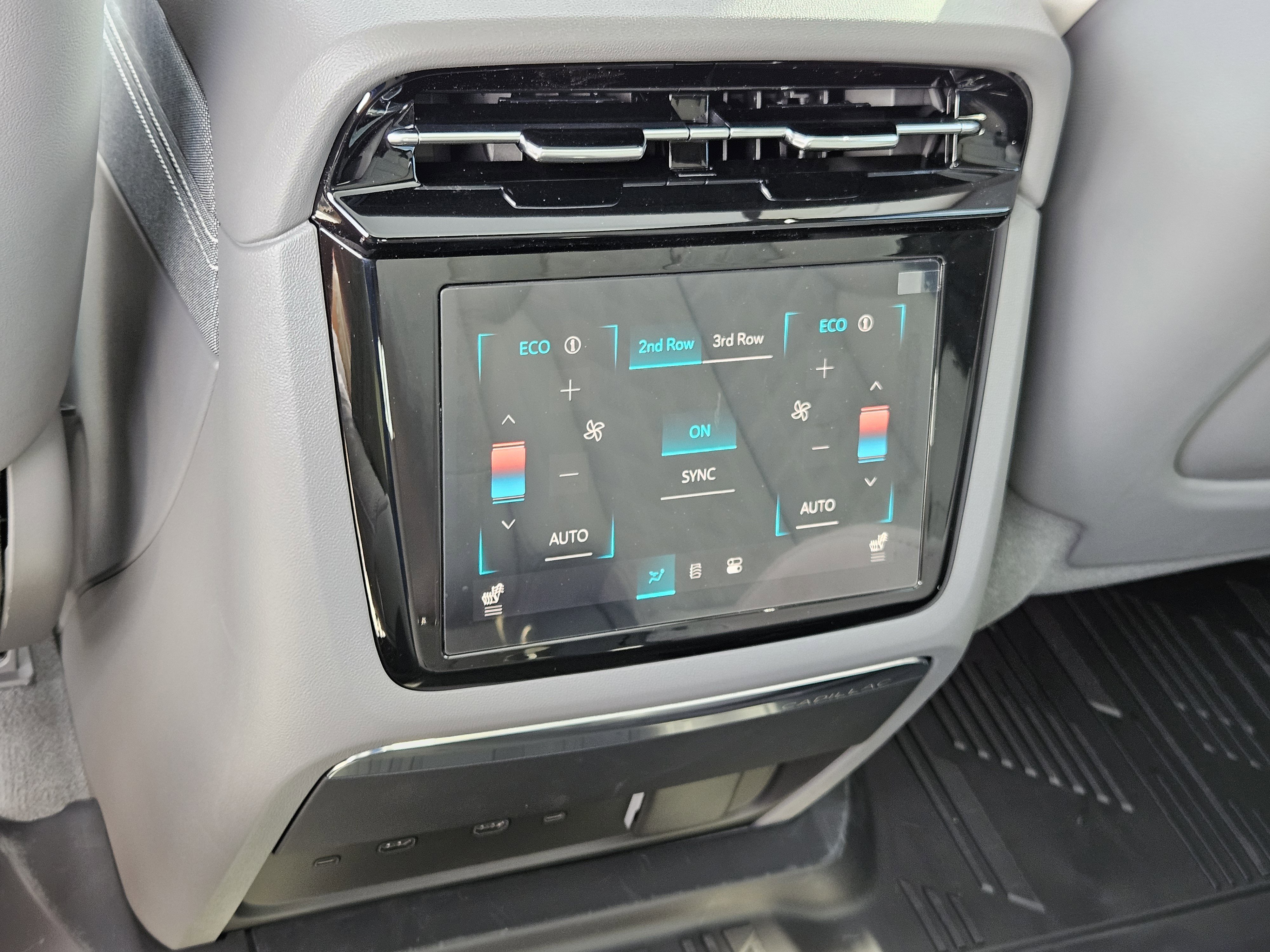 New 2025 Cadillac Lyriq Sport image 20