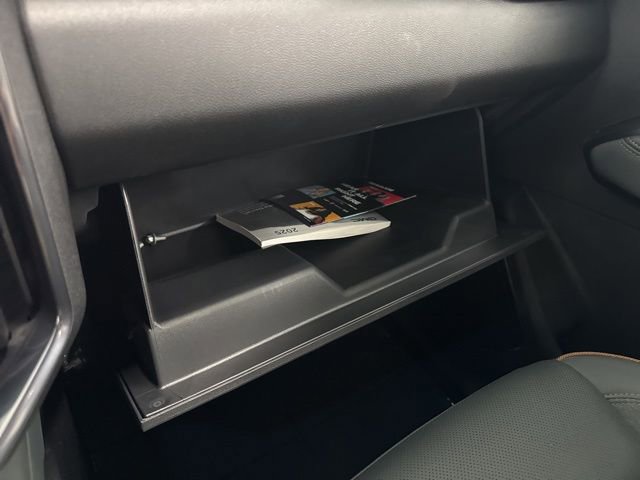 Used 2025 GMC Acadia AT4 image 54