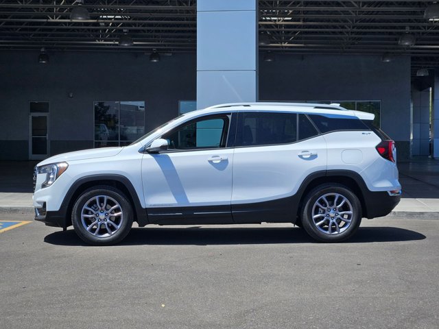 Certified 2023 GMC Terrain SLT w/ Infotainment Package II FWD image 9