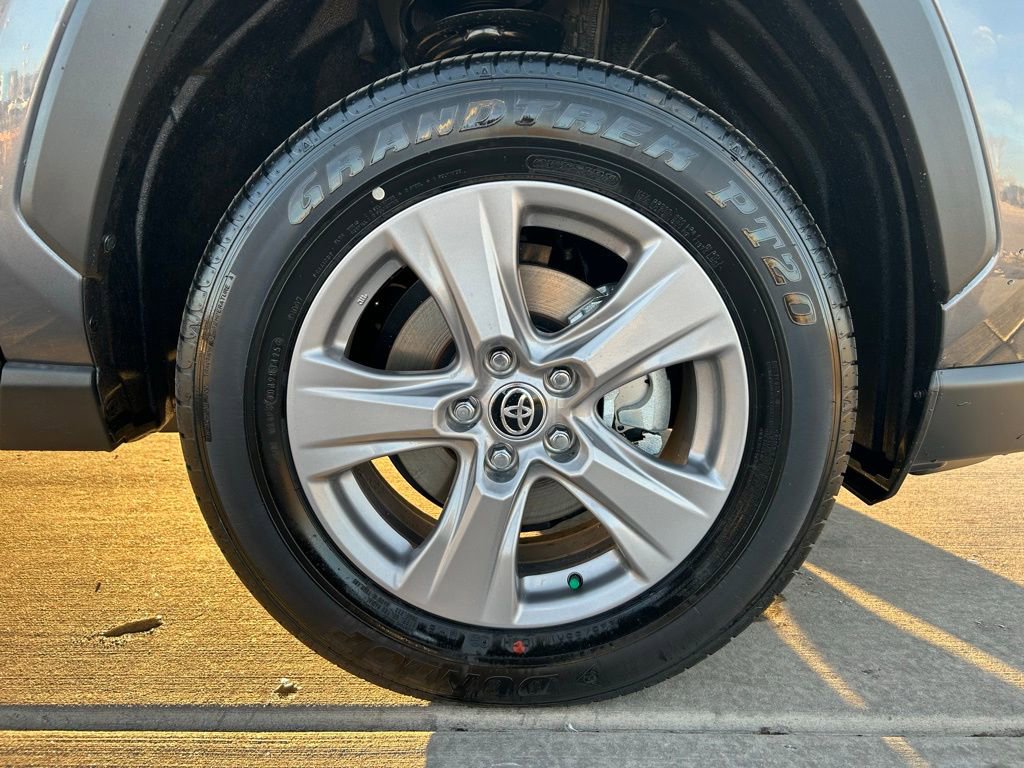 Used 2025 Toyota RAV4 LE image 30