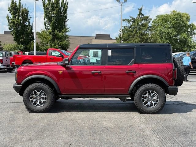 New 2025 Ford Bronco Badlands image 2