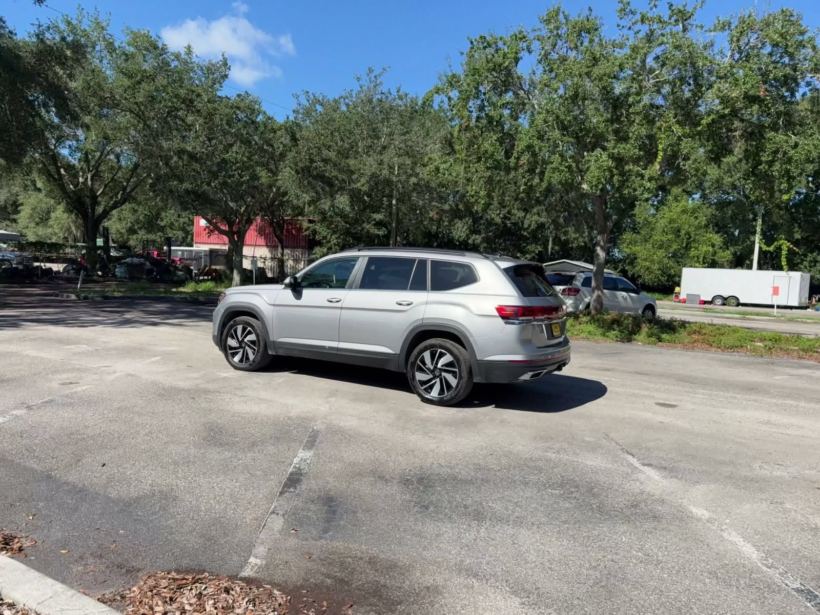 Used 2026 Volkswagen Atlas SE FWD image 9