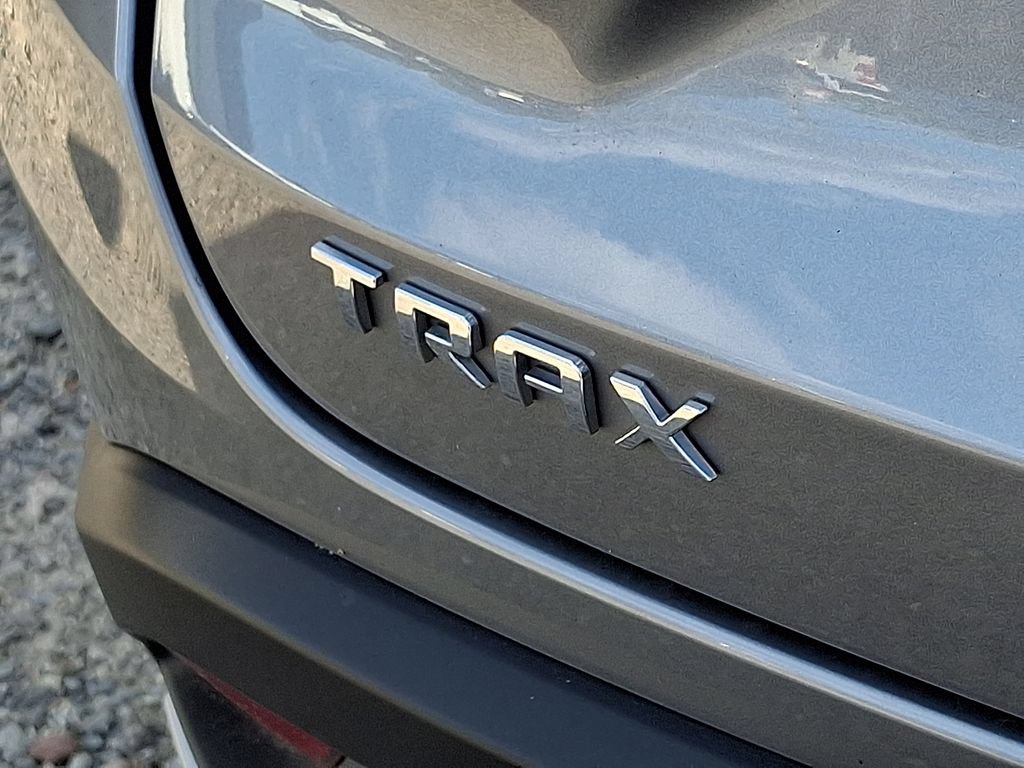 Used 2024 Chevrolet Trax LT FWD image 30