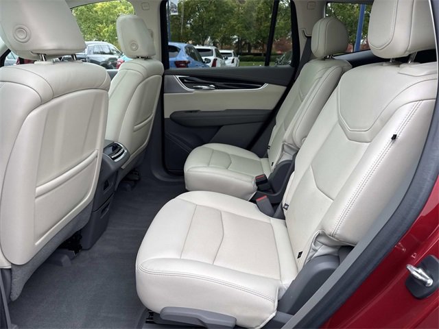 Used 2021 Cadillac XT6 Premium Luxury image 10