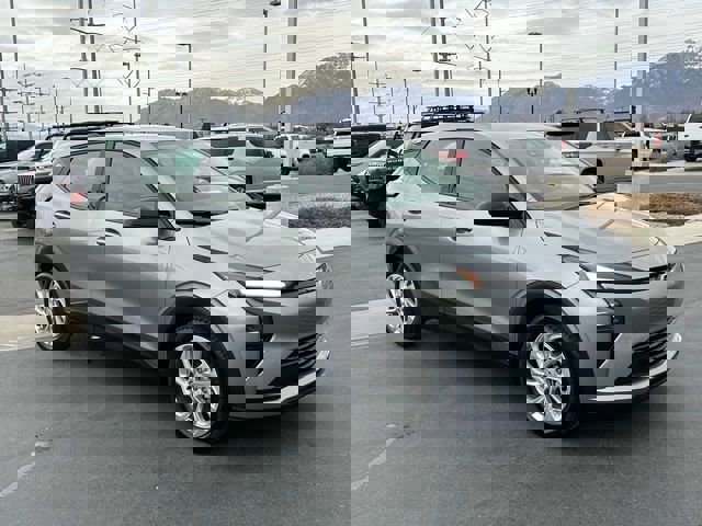 New 2027 Chevrolet Bolt LT w/ Comfort Package image 28