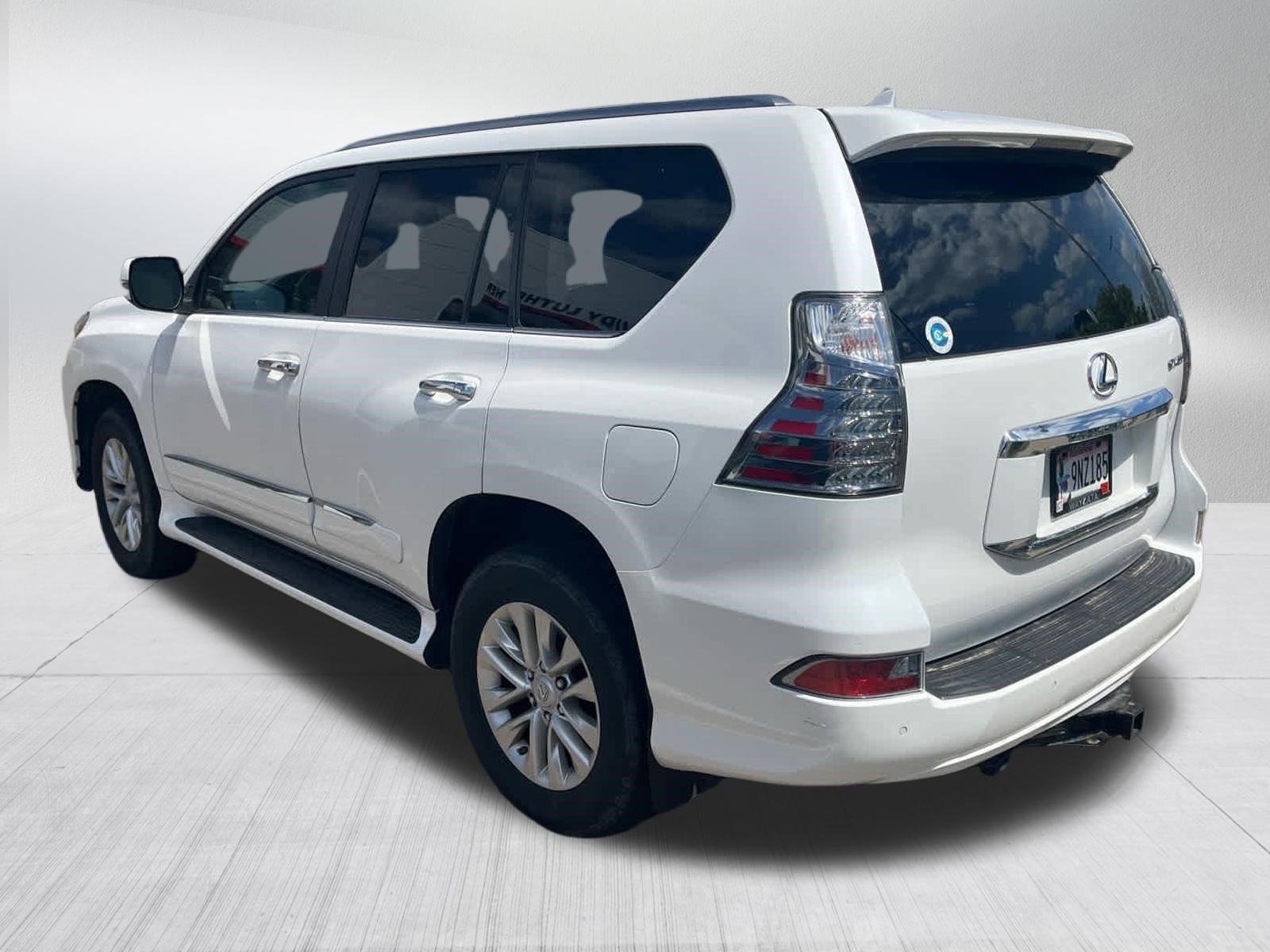 Used 2015 Lexus GX 460 w/ Premium Package AWD/4WD image 4