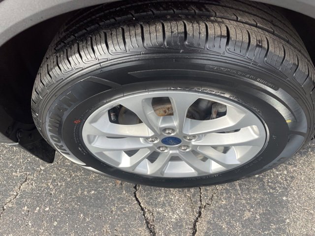 Used 2021 Ford Escape SE w/ Cold Weather Package image 17