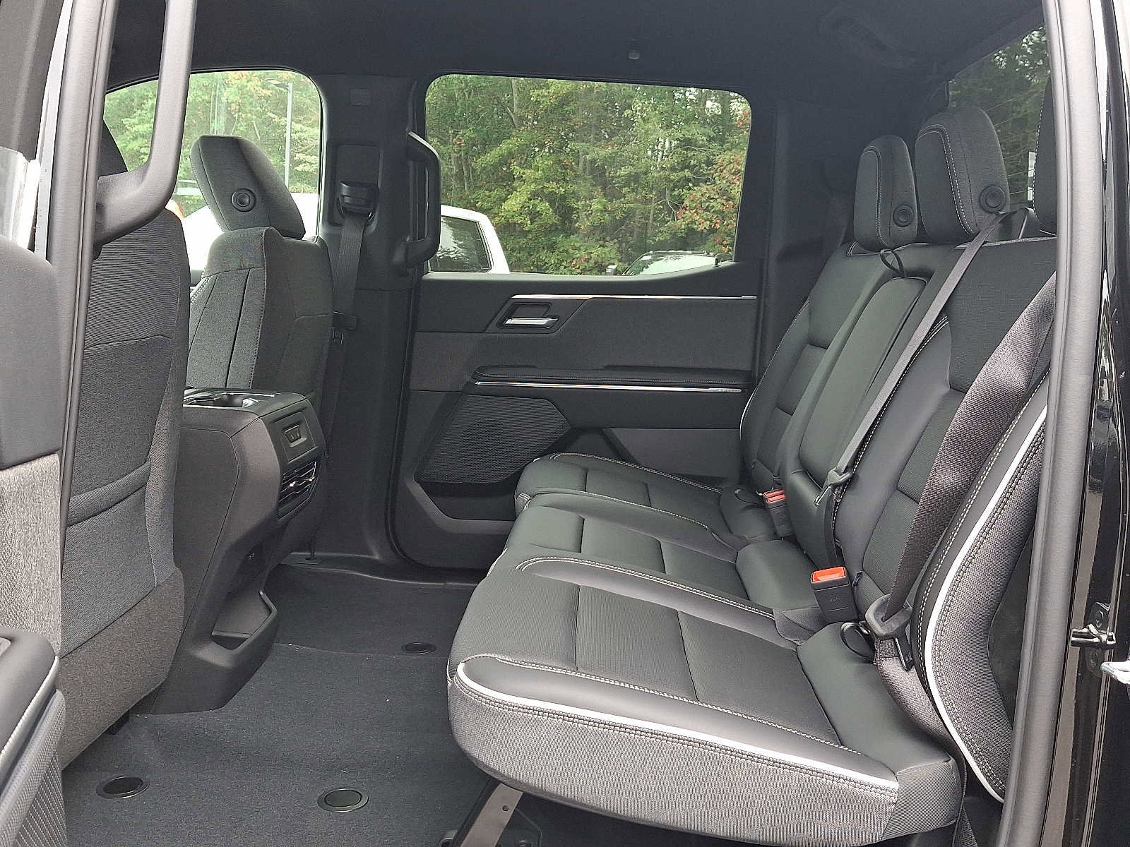 New 2026 GMC Sierra EV Elevation w/ Premium Package image 6