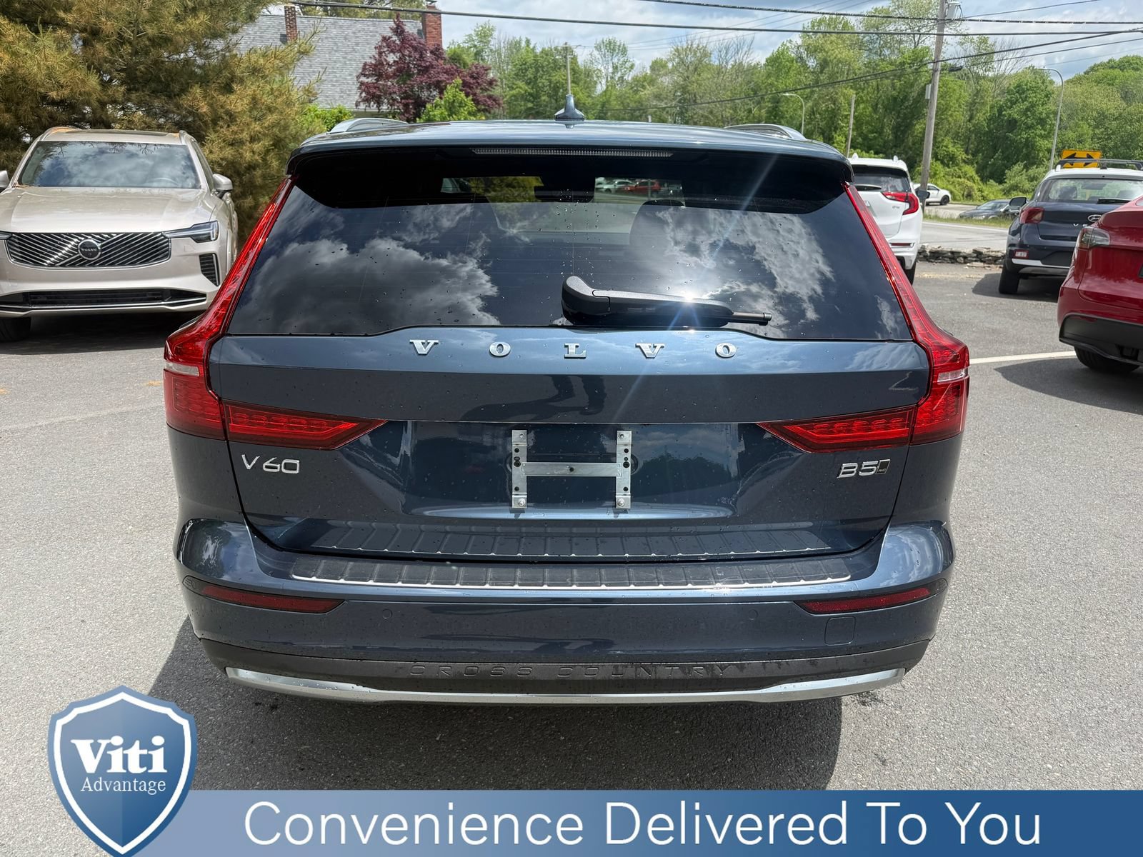 New 2026 Volvo V60 B5 Cross Country Ultra w/ Protection Package Premier AWD/4WD image 7