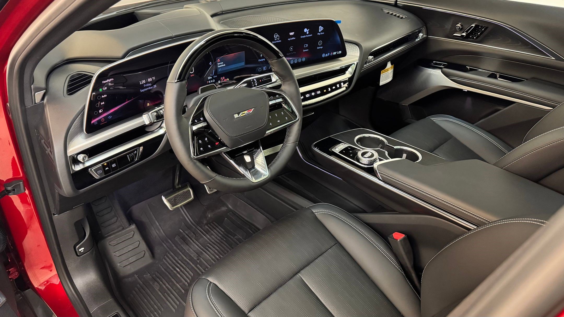 New 2026 Cadillac Lyriq V image 4
