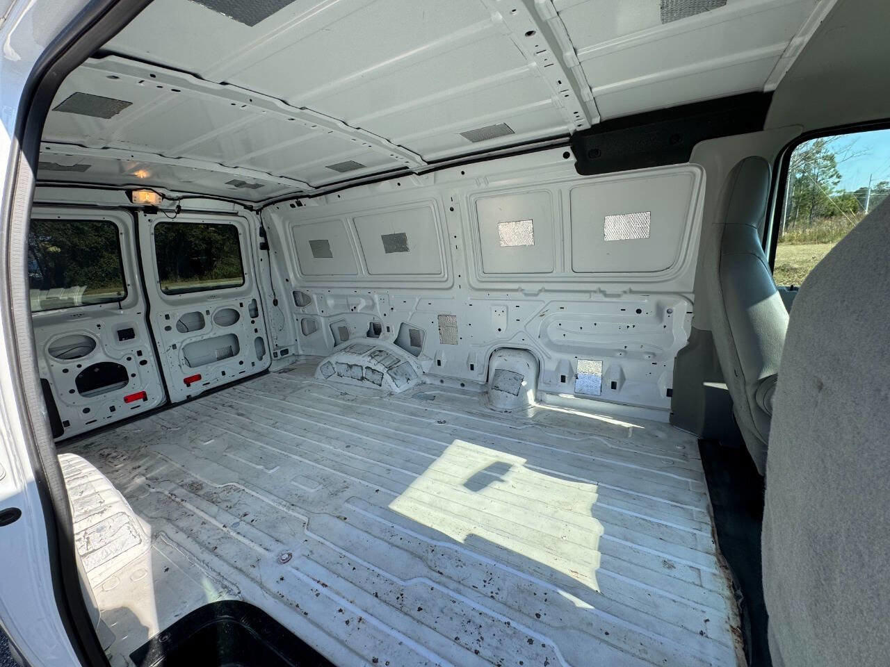 Used 2011 Ford E-150 and Econoline 150 E 150 3dr Cargo Van w/ PWR Group image 16