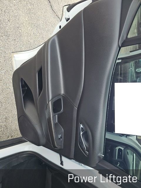 Used 2023 GMC Acadia SLT image 34