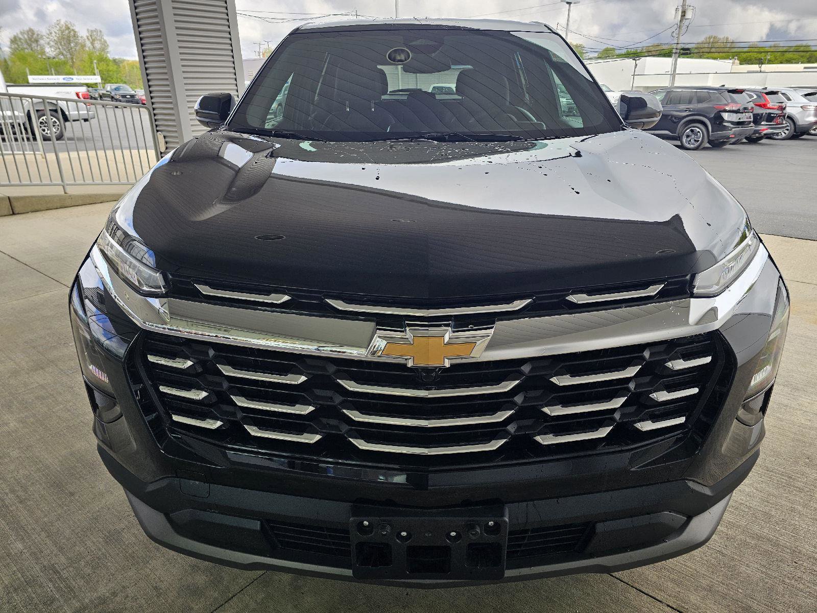 Used 2026 Chevrolet Equinox LT w/ Convenience Package II FWD image 8