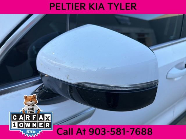 Certified 2025 Kia Sorento EX w/ Panoramic Sunroof Package image 6