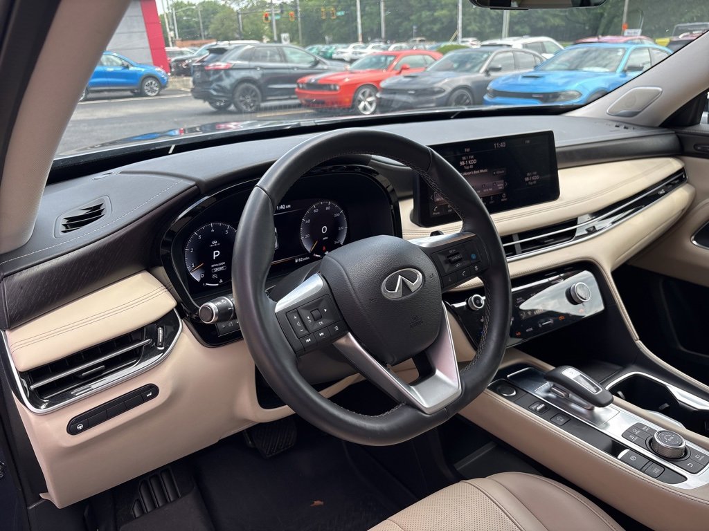 Used 2023 INFINITI QX60 Sensory w/ Cargo Package image 24