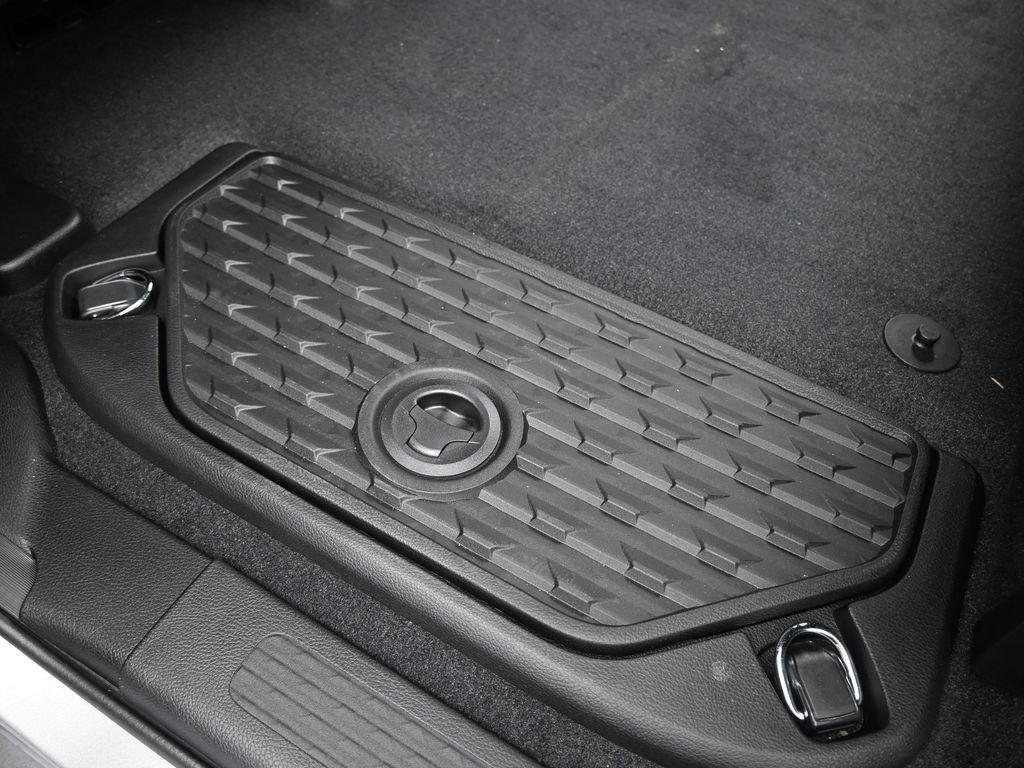 Used 2025 RAM 1500 Laramie image 33