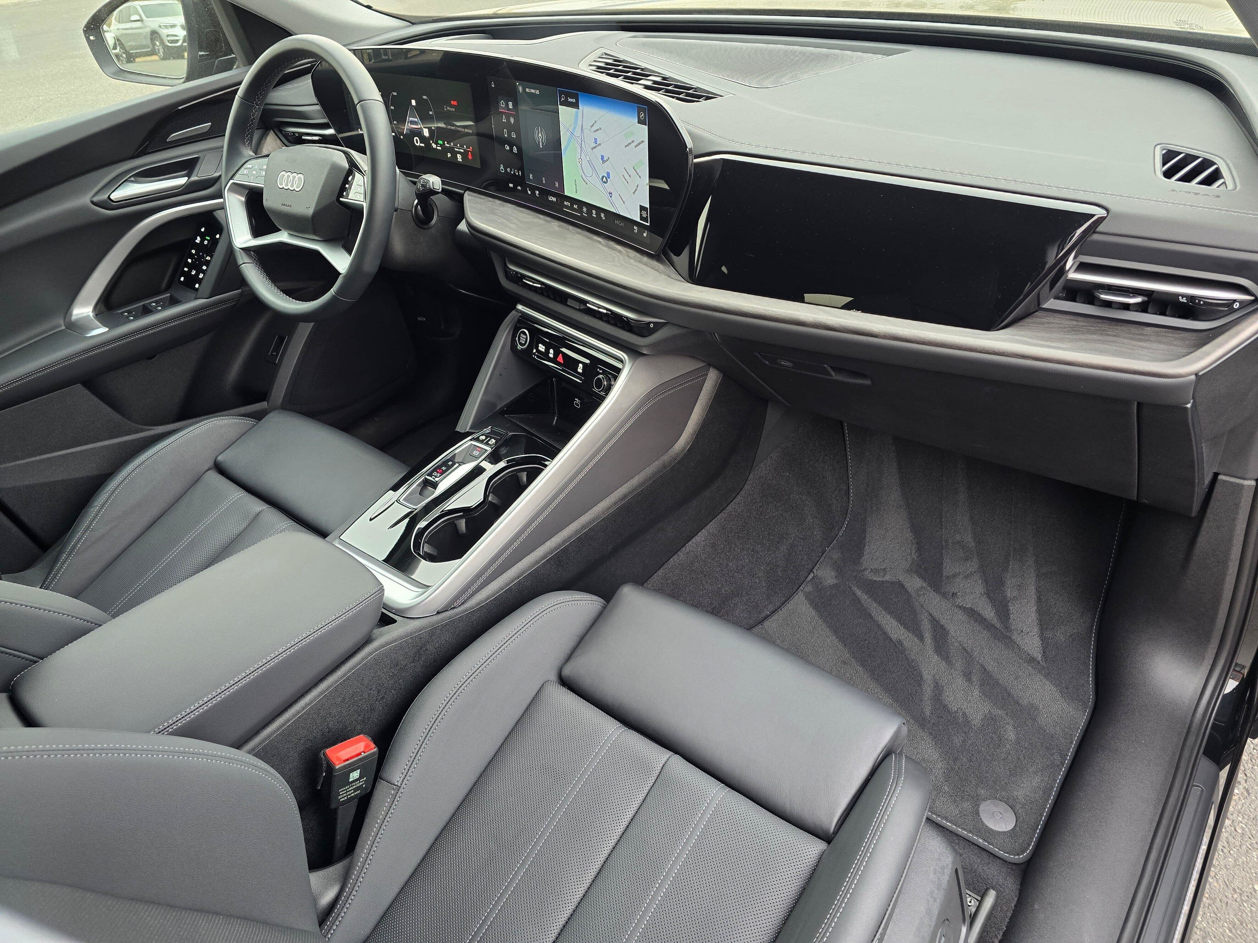 Certified 2025 Audi Q5 Premium Plus w/ Premium Plus AWD/4WD image 15