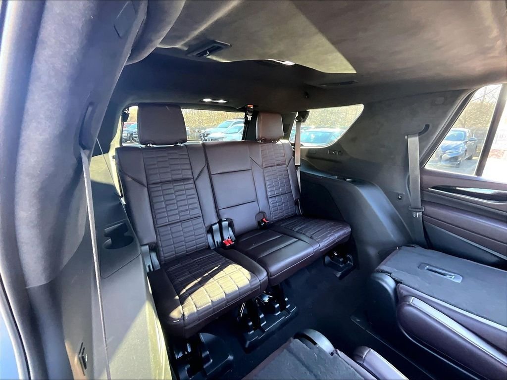 Used 2021 Cadillac Escalade Sport Platinum w/ Heavy-Duty Trailer Package AWD/4WD image 17