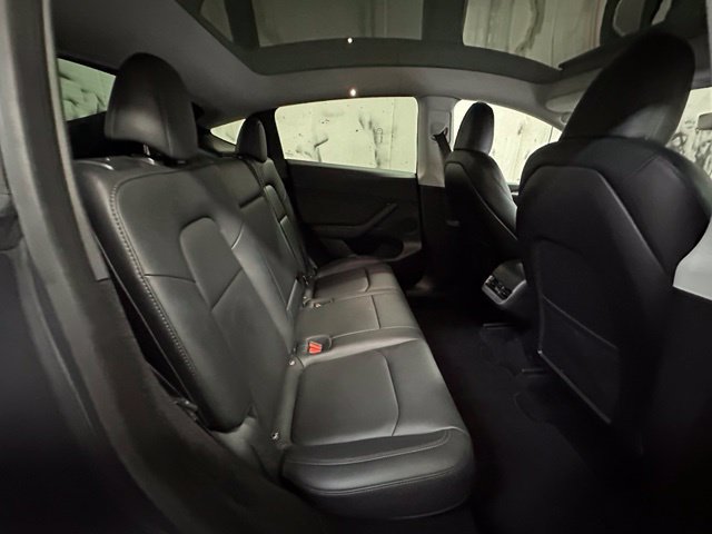 Used 2023 Tesla Model Y Long Range AWD/4WD image 30
