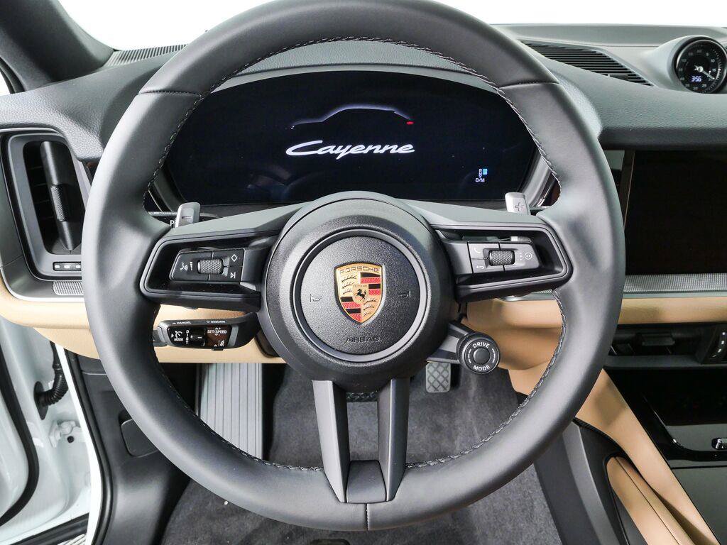 New 2026 Porsche Cayenne Coupe AWD/4WD image 9
