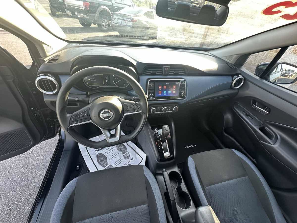 Used 2025 Nissan Versa SV w/ Trunk Package FWD image 10
