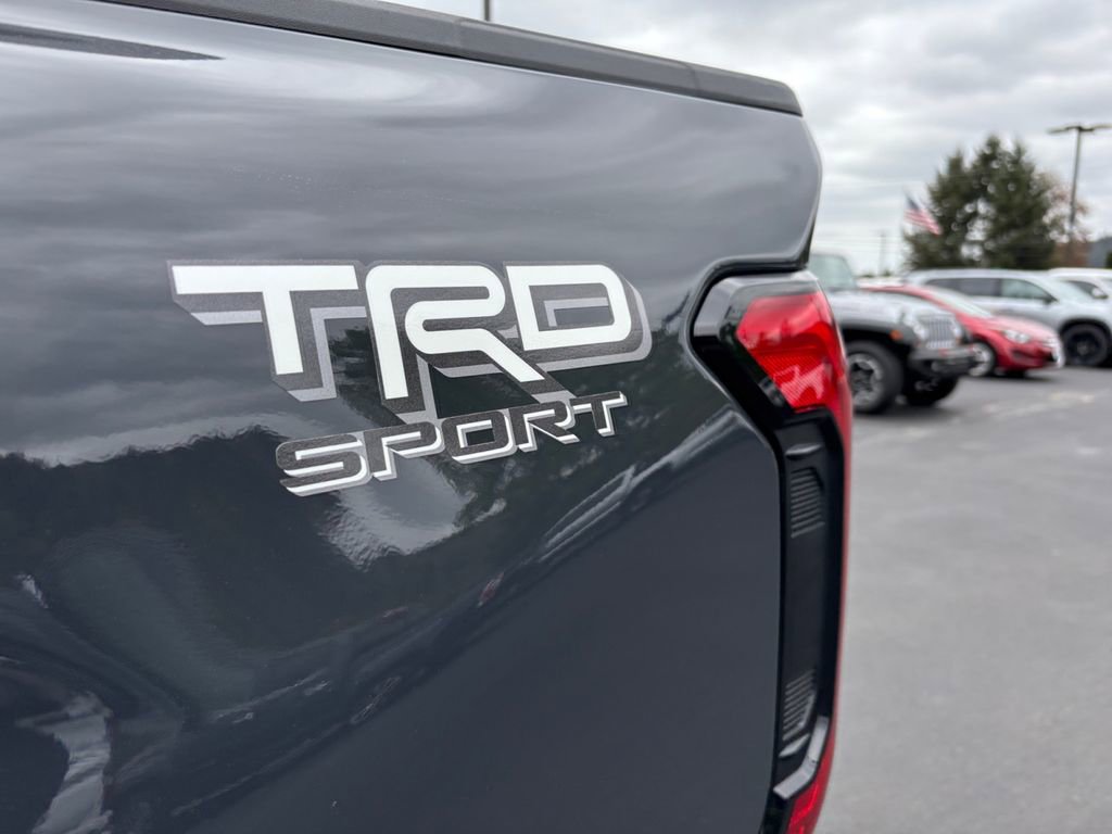 Used 2024 Toyota Tacoma TRD Sport AWD/4WD image 30