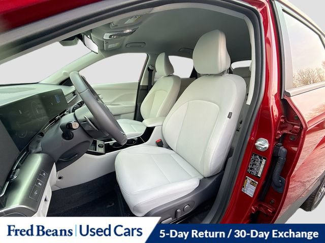 Used 2025 Hyundai Kona SEL image 21