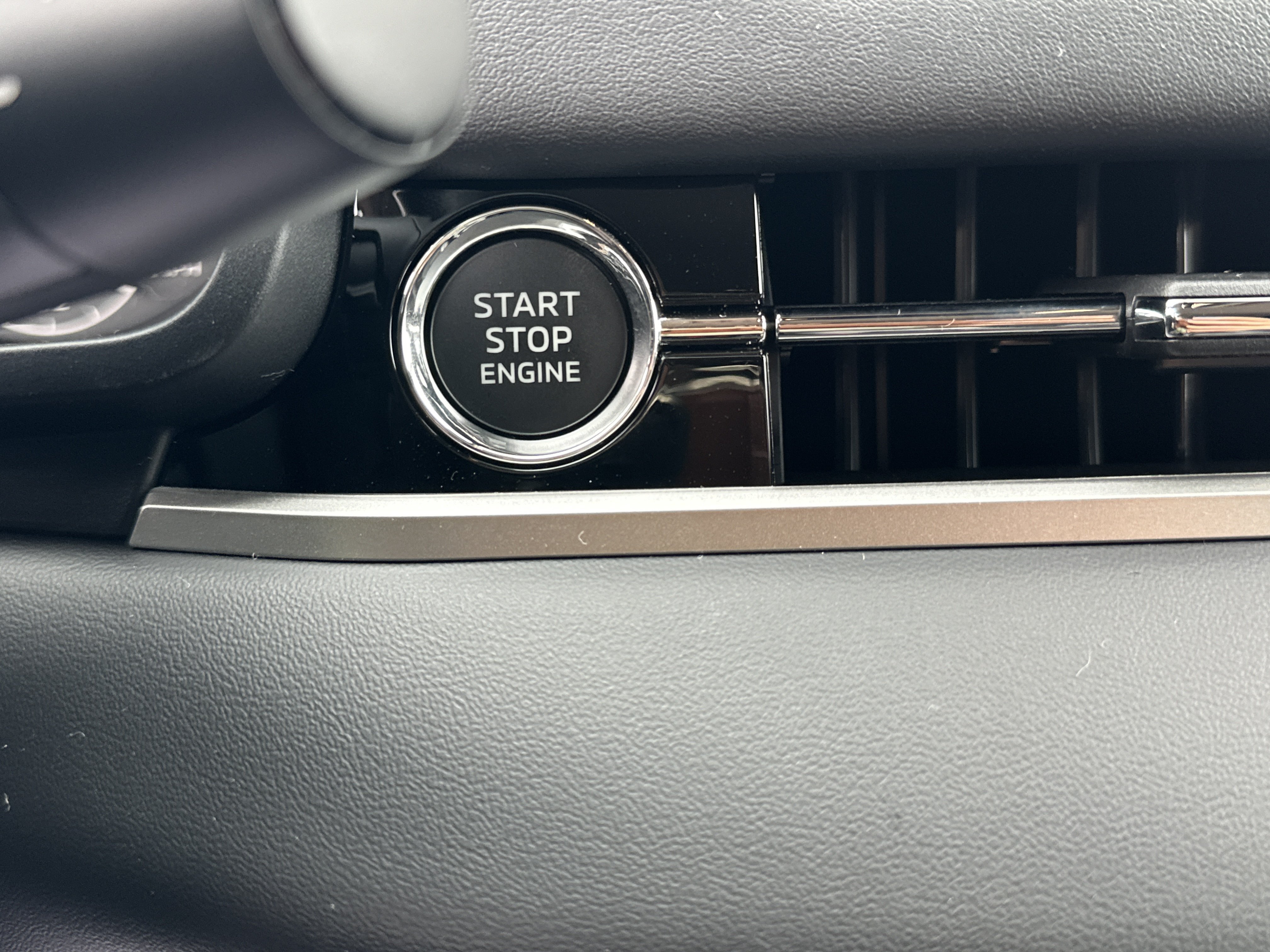 New 2026 Mitsubishi Outlander ES AWD/4WD image 13
