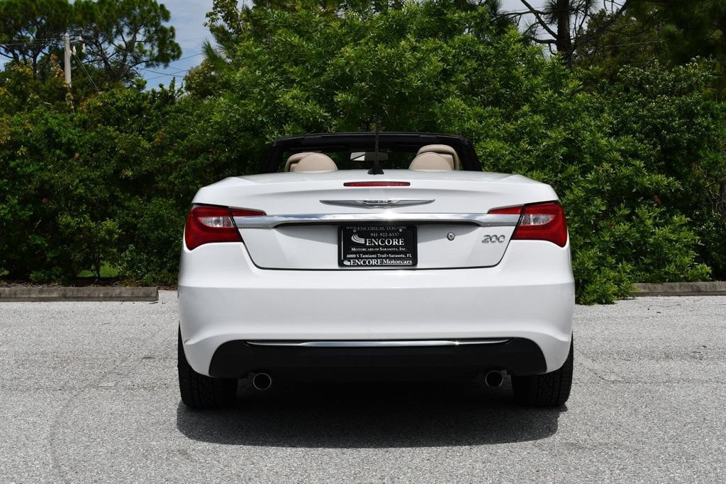 Used 2012 Chrysler 200 Limited FWD image 37