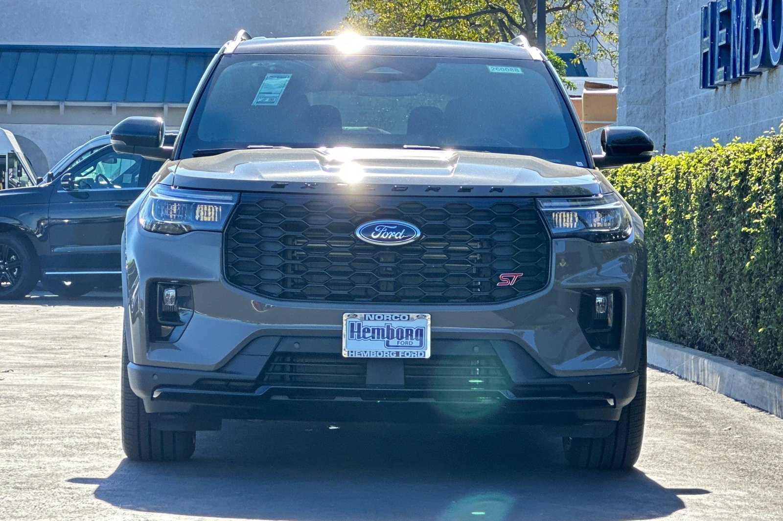 New 2026 Ford Explorer ST w/ Sun And Sound Package image 9