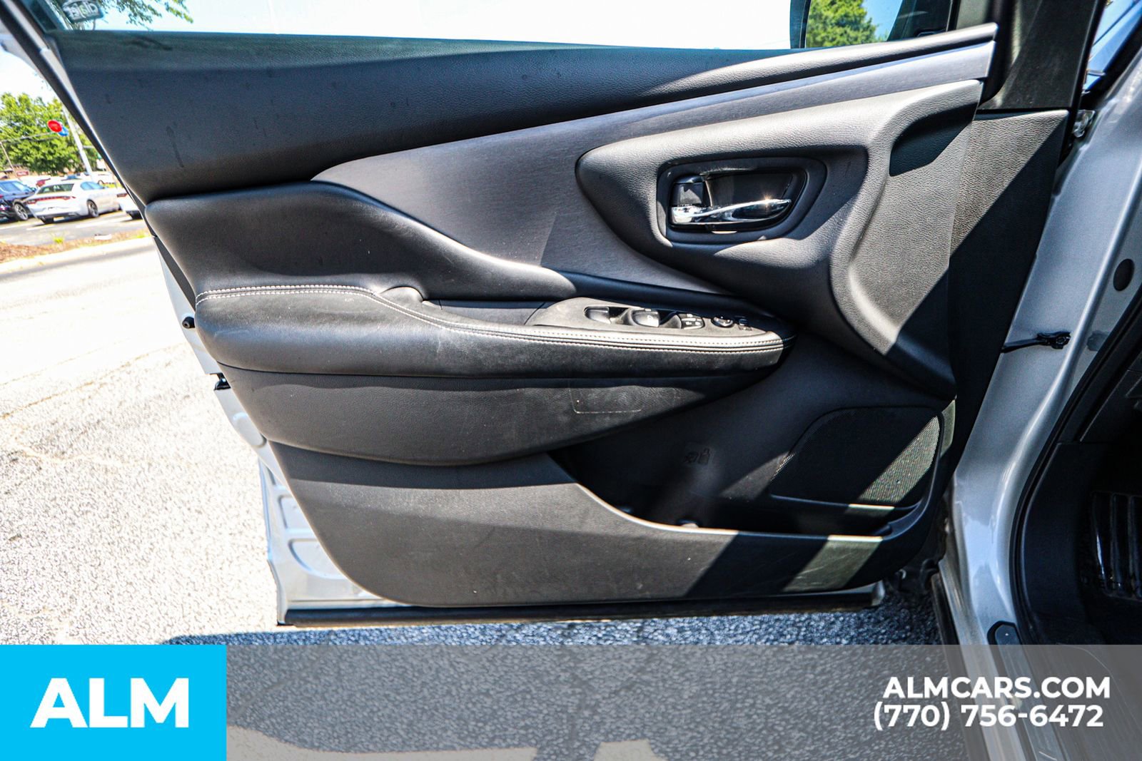 Used 2023 Nissan Murano SV AWD/4WD image 32