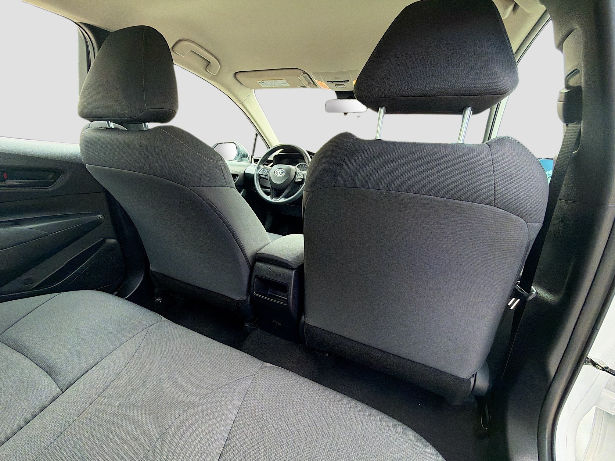Used 2022 Toyota Corolla LE FWD image 26