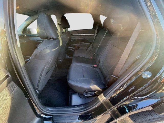 Used 2024 Hyundai Tucson SE FWD image 24
