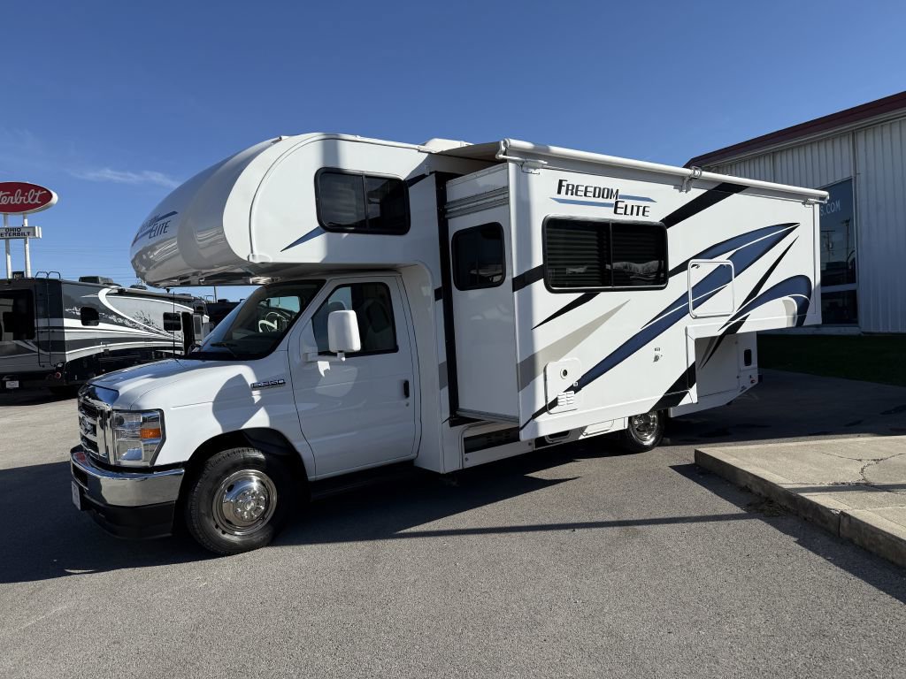 Used 2024 Ford E-350 and Econoline 350 Super Duty w/ Motorhome Prep Package image 37